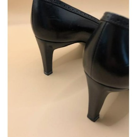 Lauren Ralph Lauren Black Leather Classic Pump Heels 7 - Picture 3 of 6